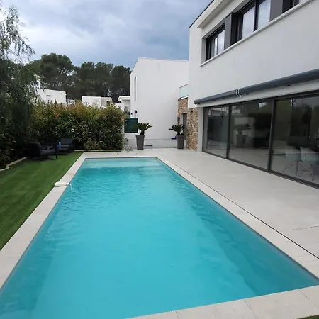 Avec Piscine * Saint-Raphaël
